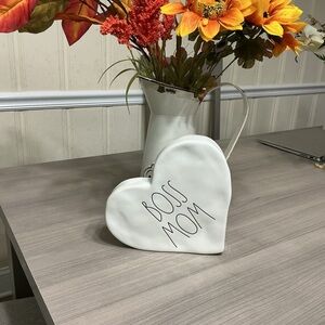 Rae Dunn White Heart-Shaped 'Boss Mom' Decor
